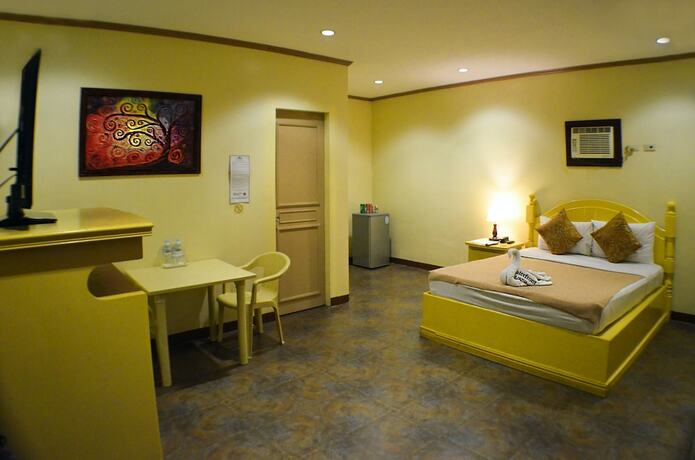 Imagen de la habitación del Hotel Subic Waterfront Resort and. Foto 28