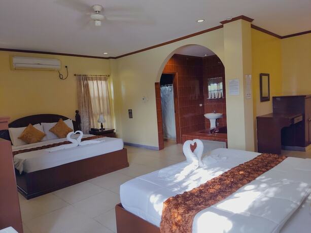 Imagen de la habitación del Hotel Subic Waterfront Resort and. Foto 39