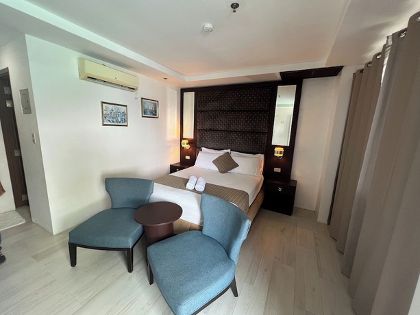 Imagen de la habitación del Hotel Subiza Beach Resort. Foto 8
