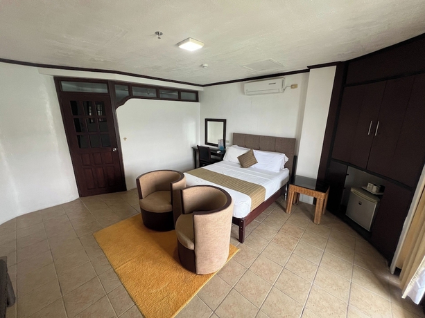 Imagen de la habitación del Hotel Subiza Beach Resort. Foto 15