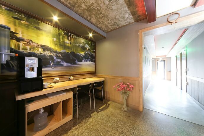 Imagen general del Hotel Subiztel. Foto 8