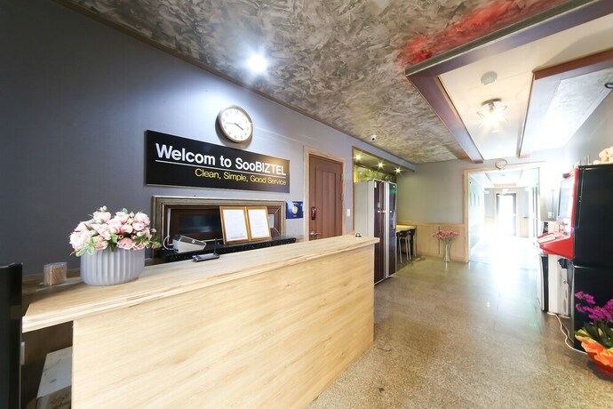 Imagen de los interiores del Hotel Subiztel. Foto 30