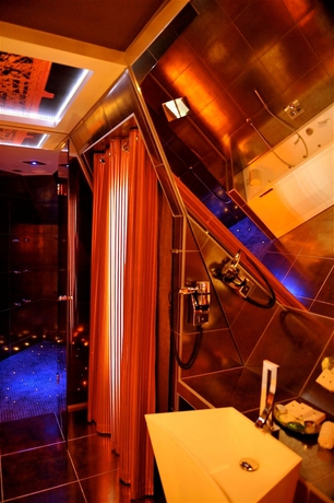 Imagen de la habitación del Hotel Sublim Eiffel. Foto 5