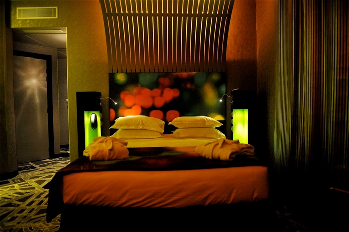 Imagen de la habitación del Hotel Sublim Eiffel. Foto 7