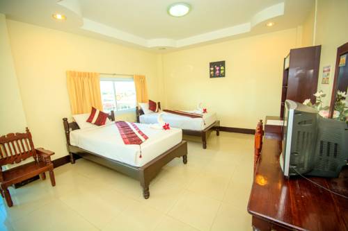 Imagen de la habitación del Hotel Submukdaphoomplace. Foto 9