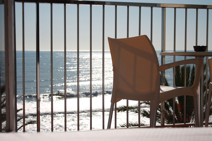 Imagen de la habitación del Hotel Subur. Foto 2