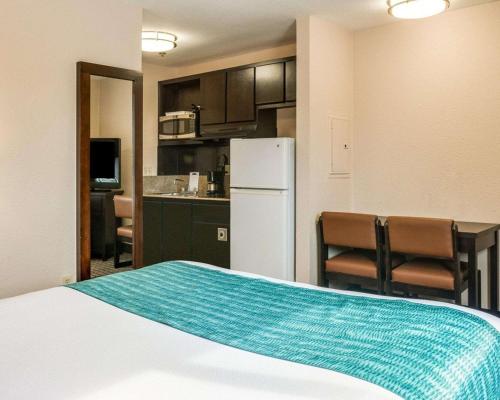 Imagen de la habitación del Hotel Suburban Extended Stay Avondale. Foto 7