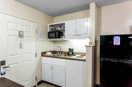 Imagen de la habitación del Hotel Suburban Extended Stay Hermitage. Foto 7