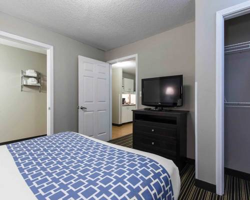 Imagen de la habitación del Hotel Suburban Extended Stay Naval Base Area. Foto 3