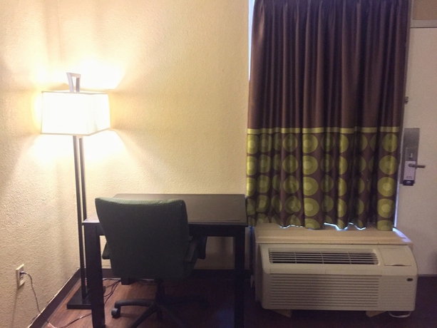 Imagen de la habitación del Hotel Suburban Extended Stay North Charleston I-526. Foto 3
