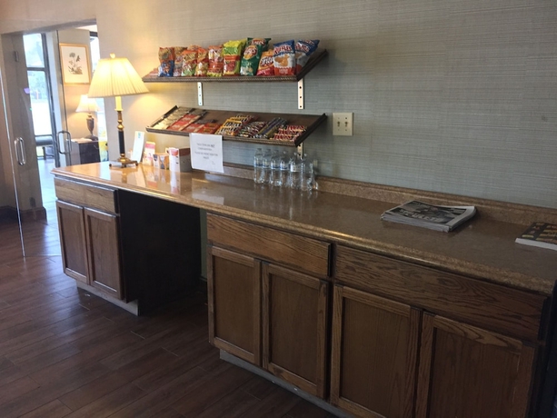 Imagen de los interiores del Hotel Suburban Extended Stay North Charleston I-526. Foto 14