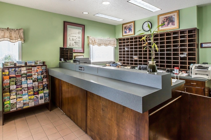 Imagen de los interiores del Hotel Suburban Studios Abercorn. Foto 19