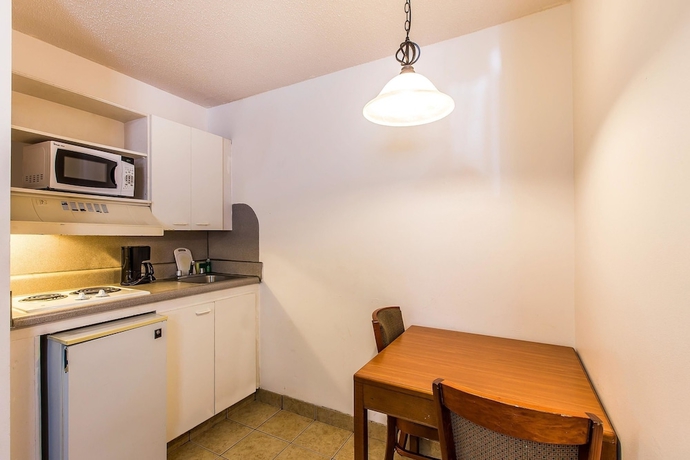 Imagen de la habitación del Hotel Suburban Studios Abercorn. Foto 13