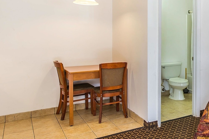 Imagen de la habitación del Hotel Suburban Studios Abercorn. Foto 14