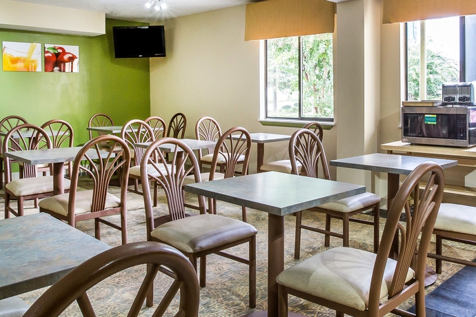 Imagen del bar/restaurante del Hotel Suburban Studios, Augusta. Foto 4