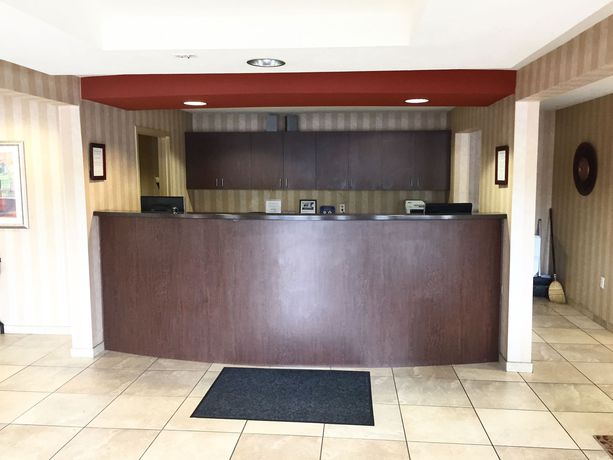 Imagen de los interiores del Hotel Suburban Studios Branson On The Strip. Foto 15