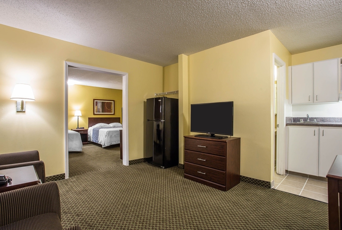 Imagen de los interiores del Hotel Suburban Studios Charlotte-ballantyne. Foto 16