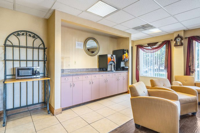 Imagen de los interiores del Hotel Suburban Studios Chattanooga Northeast - Ooltewah. Foto 18