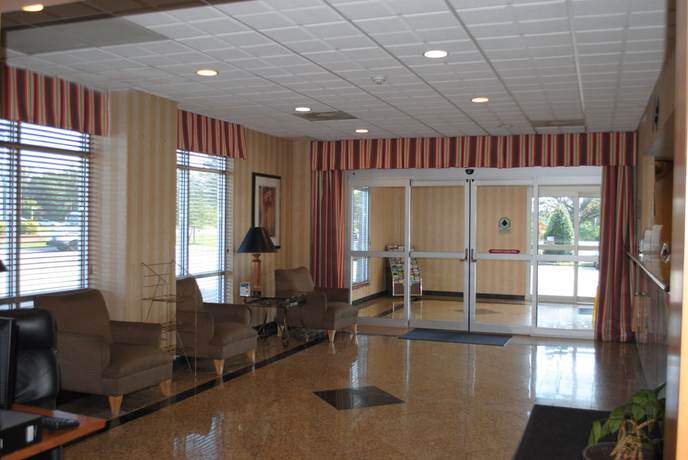 Imagen de los interiores del Hotel Suburban Studios Chester. Foto 20