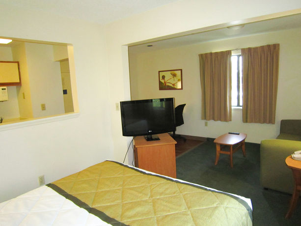 Imagen de la habitación del Hotel Suburban Studios Columbus - Dublin. Foto 6