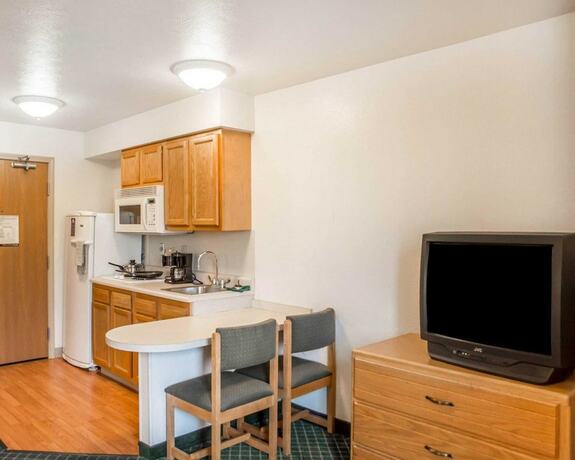 Imagen general del Hotel Suburban Studios Dayton-wp Afb. Foto 1