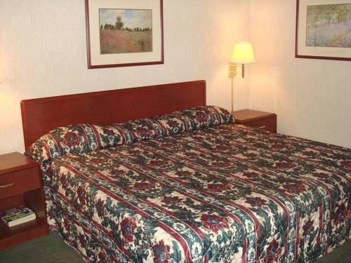 Imagen de la habitación del Hotel Suburban Studios Fairborn - Dayton. Foto 8