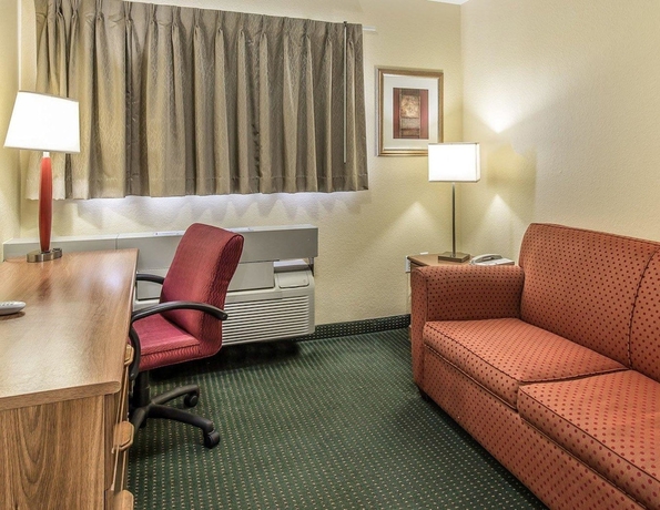 Imagen de la habitación del Hotel Suburban Studios Fort Myers Cape Coral. Foto 11
