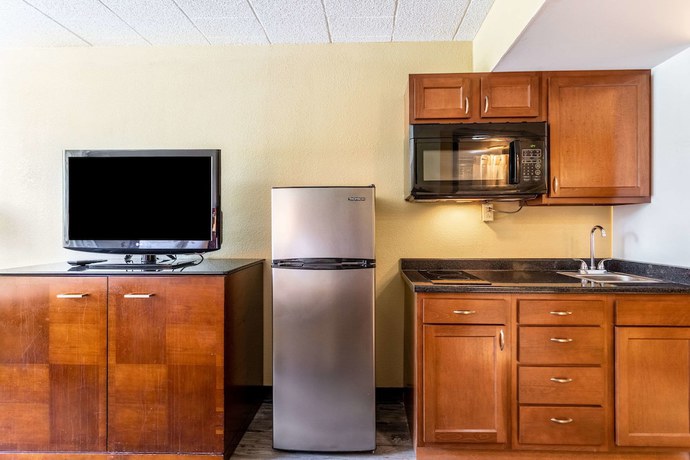 Imagen de la habitación del Hotel Suburban Studios, Fredonia. Foto 7