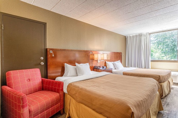 Imagen de la habitación del Hotel Suburban Studios, Fredonia. Foto 10