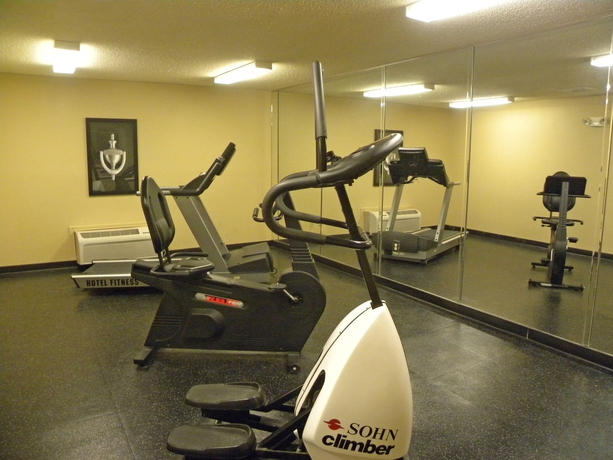 Imagen de los interiores del Hotel Suburban Studios Houston North I-45. Foto 10