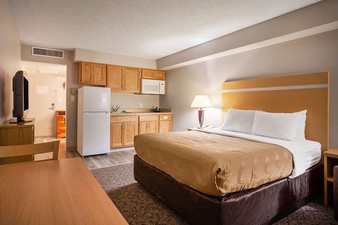 Imagen de la habitación del Hotel Suburban Studios I-80 Grand Island. Foto 7