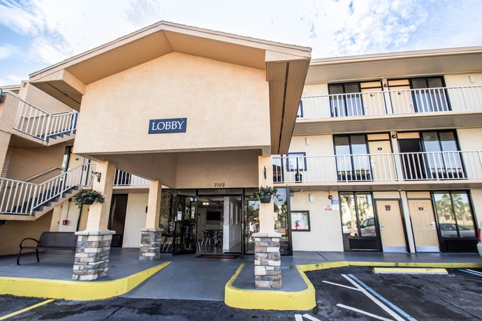 Imagen general del Hotel Suburban Studios International Drive. Foto 4