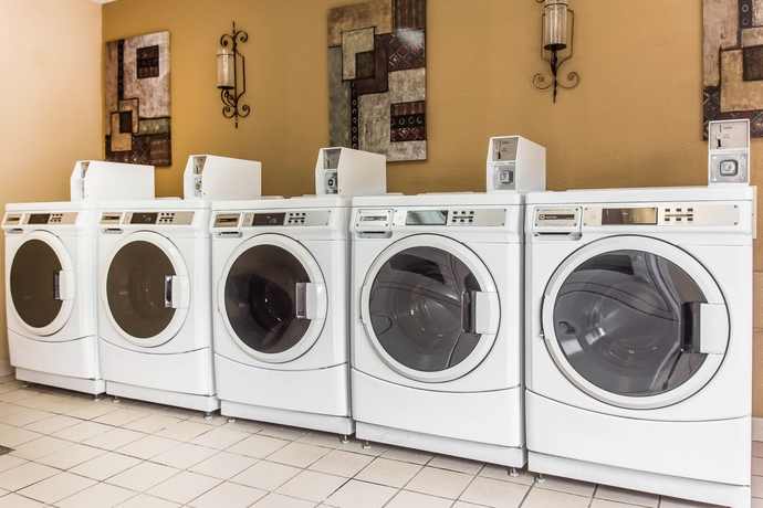 Imagen de los interiores del Hotel Suburban Studios Kennesaw-marietta North. Foto 11