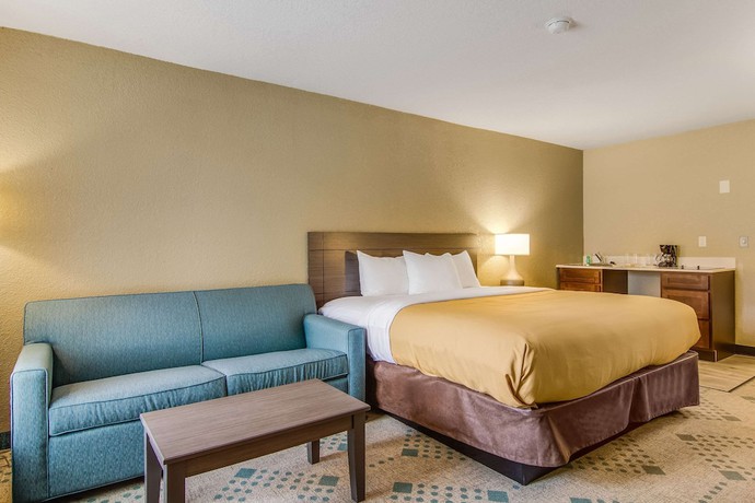 Imagen de la habitación del Hotel Suburban Studios Kingsland Near I-95. Foto 4