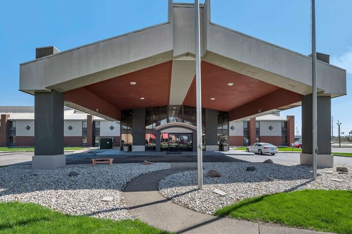 Imagen general del Hotel Suburban Studios Lafayette. Foto 11