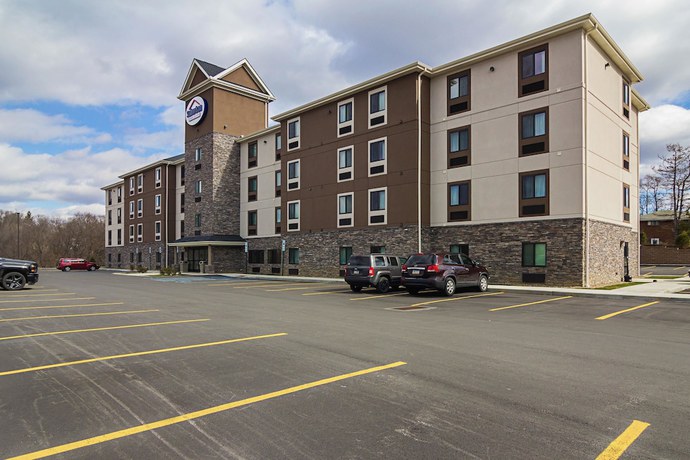 Imagen general del Hotel Suburban Studios Monaca - Pittsburgh. Foto 1