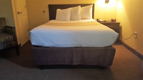 Imagen de la habitación del Hotel Suburban Studios Near Camp Lejeune. Foto 6