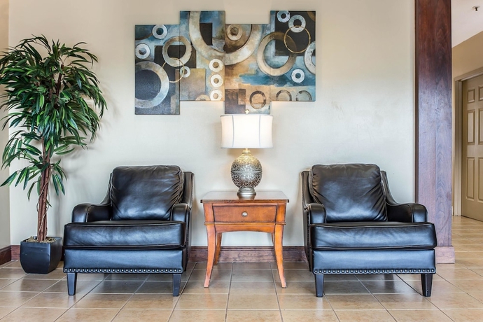 Imagen de los interiores del Hotel Suburban Studios Near University Of North Carolina-charlotte. Foto 16