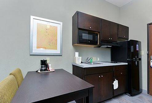 Imagen de la habitación del Hotel Suburban Studios Port Arthur. Foto 5