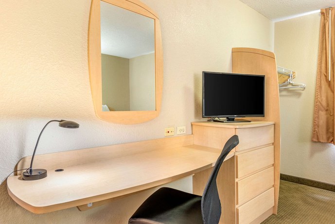 Imagen de la habitación del Hotel Suburban Studios South Bend. Foto 2
