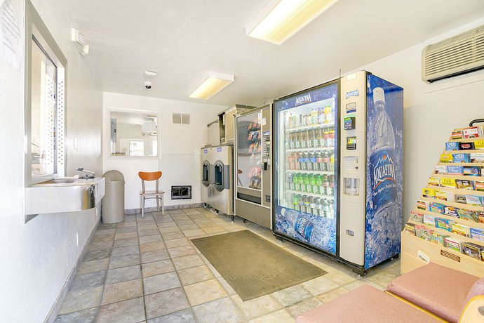 Imagen de los interiores del Hotel Suburban Studios South Bend Notre Dame Area. Foto 19