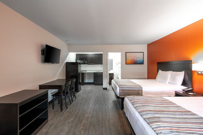 Imagen de la habitación del Hotel Suburban Studios, Spartanburg. Foto 13
