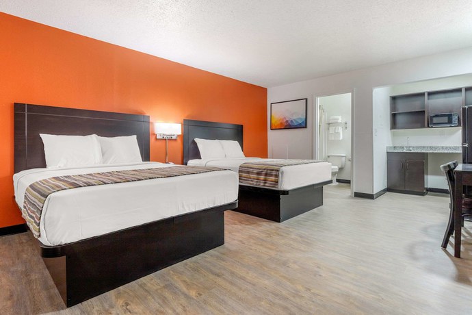 Imagen de la habitación del Hotel Suburban Studios, Spartanburg. Foto 15