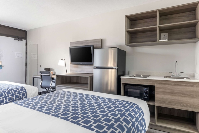Imagen de la habitación del Hotel Suburban Studios Tysons Corner. Foto 15