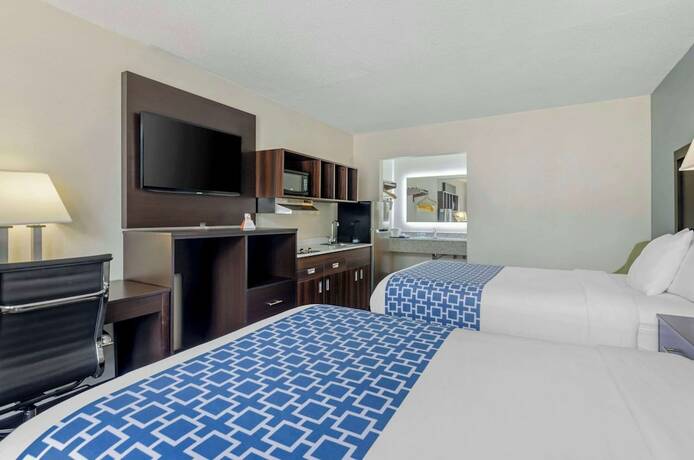 Imagen de la habitación del Hotel Suburban Studios Verona - Staunton North. Foto 13