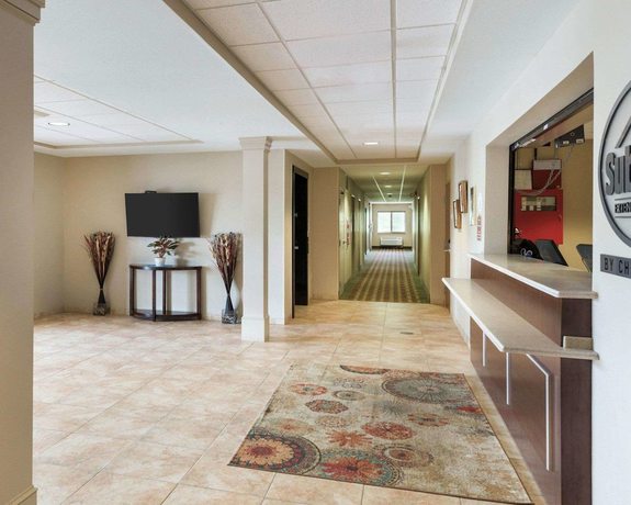 Imagen de los interiores del Hotel Suburban Studios Wheeling - Triadelphia. Foto 14