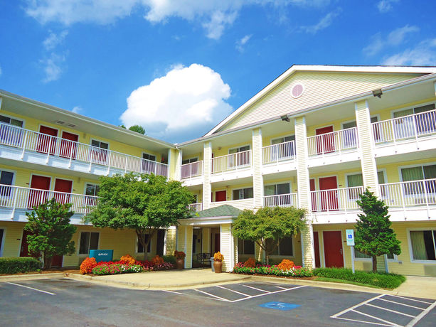 Imagen general del Hotel Suburban Studios Winston Salem-University Parkway. Foto 1