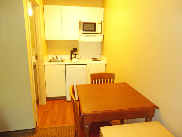 Imagen de la habitación del Hotel Suburban Studios Winston Salem-University Parkway. Foto 6