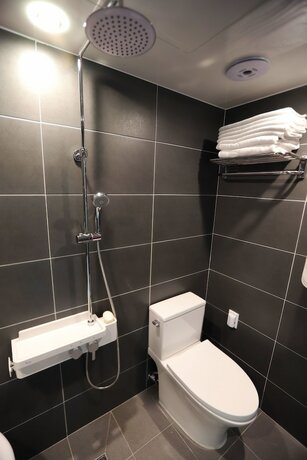 Imagen de la habitación del Hotel Subway. Foto 15