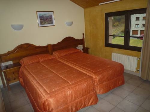 Imagen general del Hotel Sucarà. Foto 13